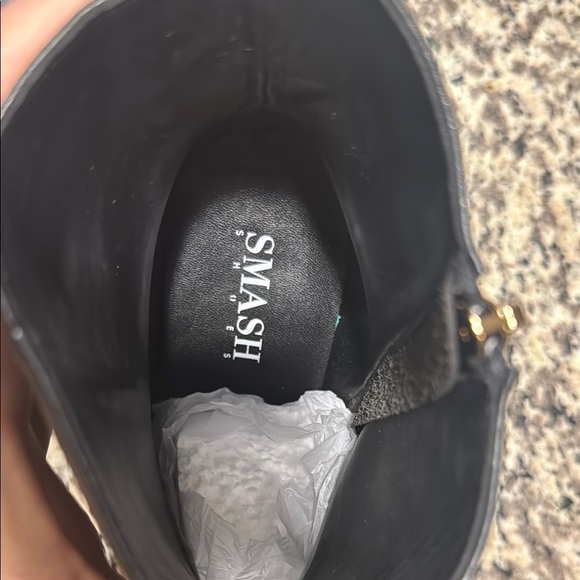 🆕 Smash Chiku Chunky Heel Black Leather Ankle Boots. 10. NWOT!!💥💥 - Picture 8 of 8